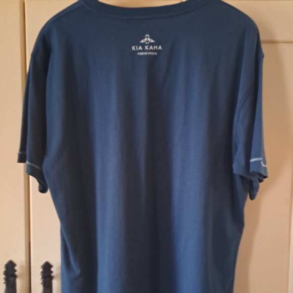 Kia Kaha Men's N Garu T Shirt Tattoo Design Crew Neck Sz XL Teal NWT - Picture 9 of 9